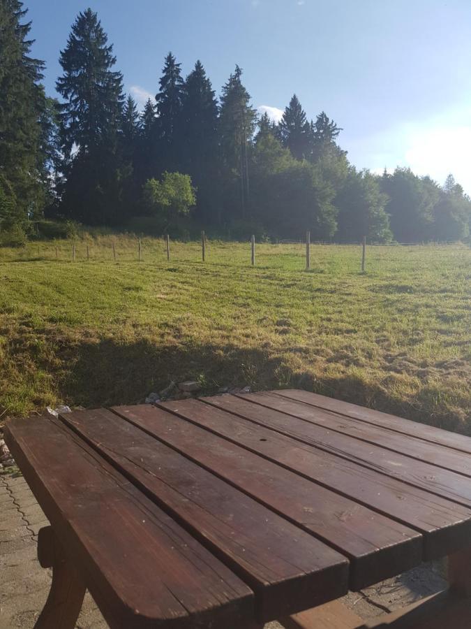 Villa Im Wald Roßhaupten 外观 照片