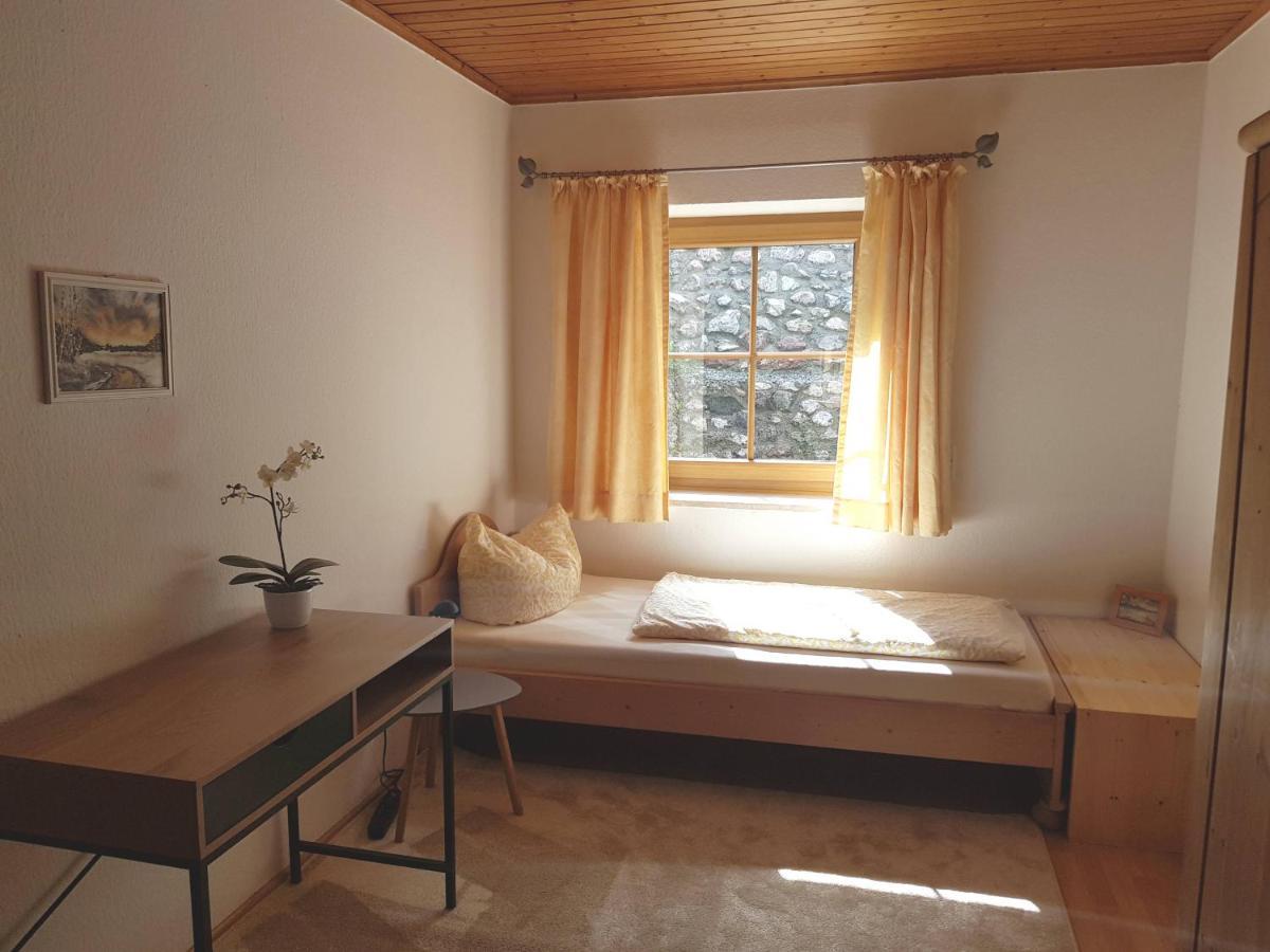 Villa Im Wald Roßhaupten 外观 照片